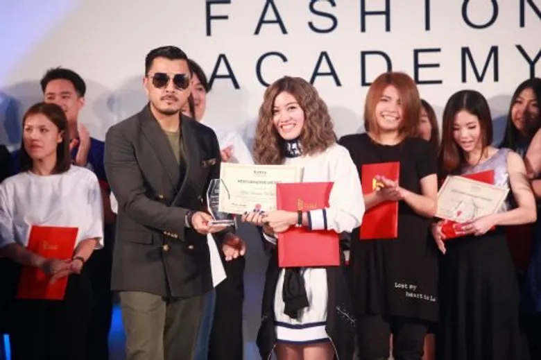 “สถาบันบุนกะแฟชั่น” มอบประกาศนียบัตรผู้สำเร็จการศึกษา “ BUNKA 9th Graduation Fashion Show”