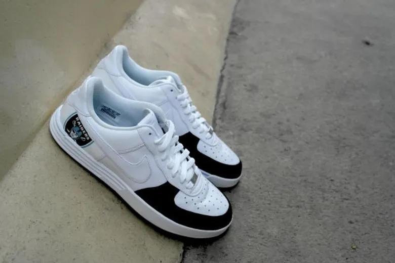 รองเท้ากอล์ฟ Nike Lunar Force 1 G จากรุ่นที่นิยมตลอดการ เป็นรองเท้ากอล์ฟครั้งแรก