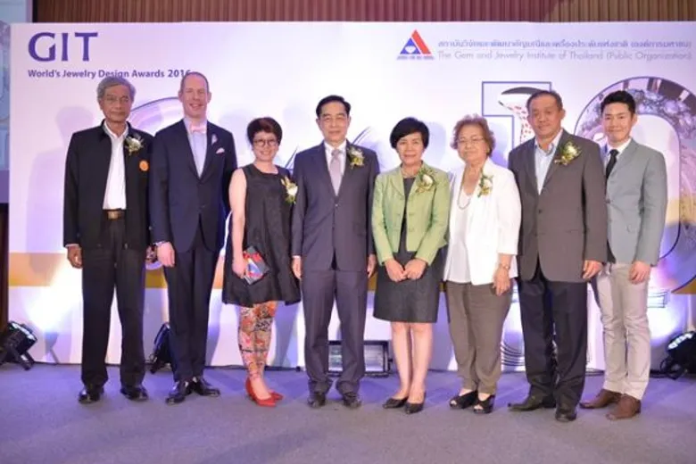 งานประกวดออกแบบเครื่องประดับ ชิงโล่พระราชทานจากสมเด็จพระเจ้าลูกเธอ เจ้าฟ้าจุฬาภรณวลัยลักษณ์ อัครราชกุมารี และรางวัลเงินสดมูลค่ากว่า 450,000 บาท