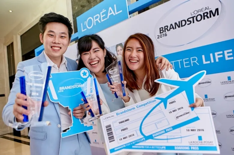 ทีมธรรมศาสตร์คว้ารางวัลชนะเลิศ “ลอรีอัล แบรนด์สตอร์ม 2016” พร้อมนำเสนอแผนการตลาดดิจิทัล สู่เวทีแข่งขันระดับโลกที่ปารีส