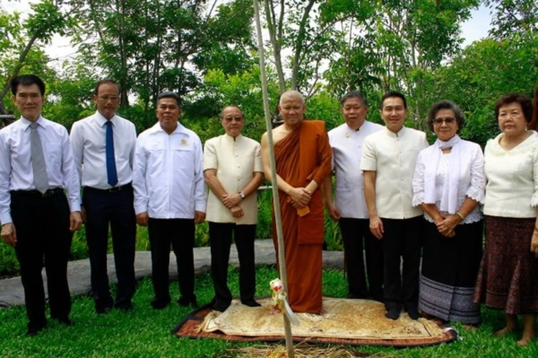 ดร.สุเมธ ตันติเวชกุล เลขาธิการมูลนิธิชัยพ...