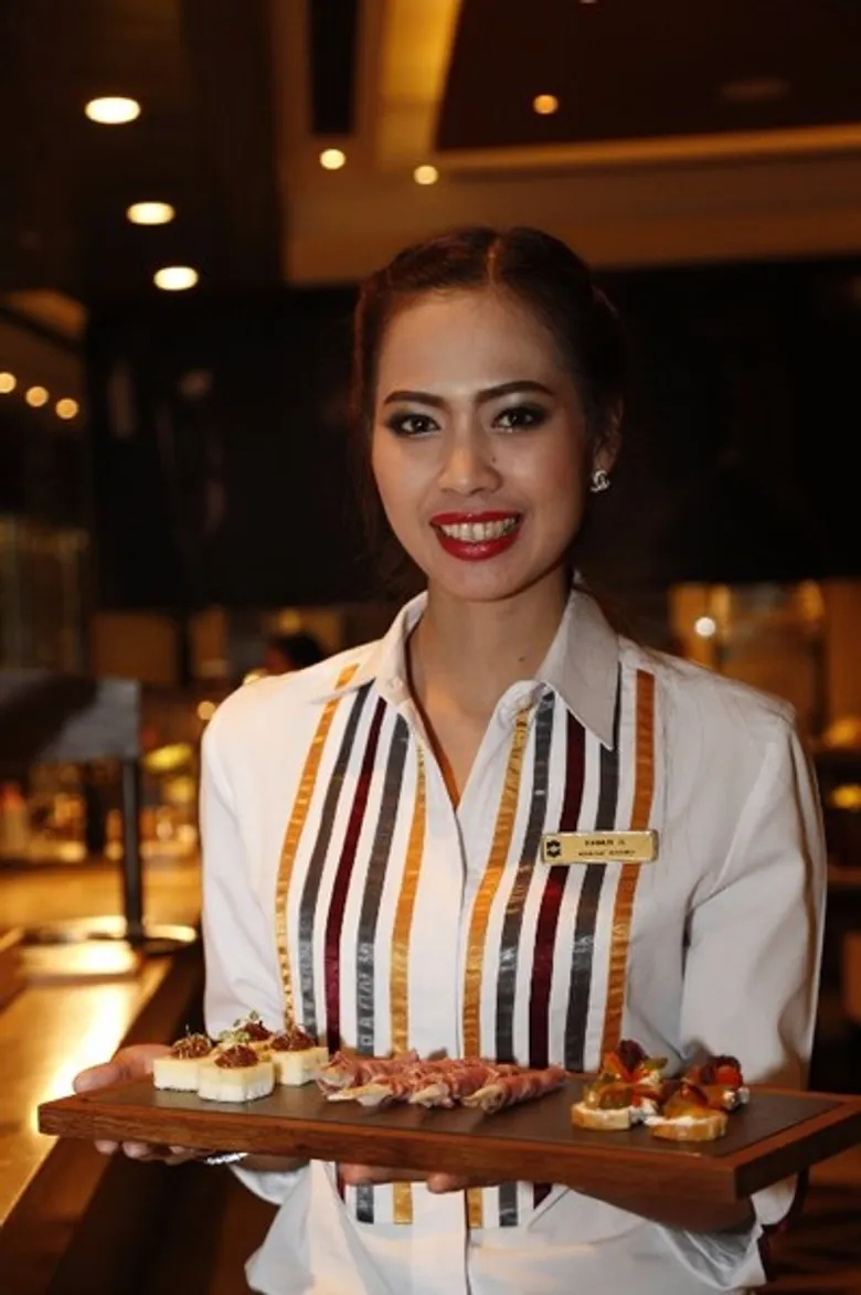 ลิ้มรสอาหารท่ามกลางบรรยากาศริมน้ำกับโปรโมชั่นพิเศษในเดือนมิถุนายน ณ โรงแรมแชงกรี-ลา กรุงเทพฯ