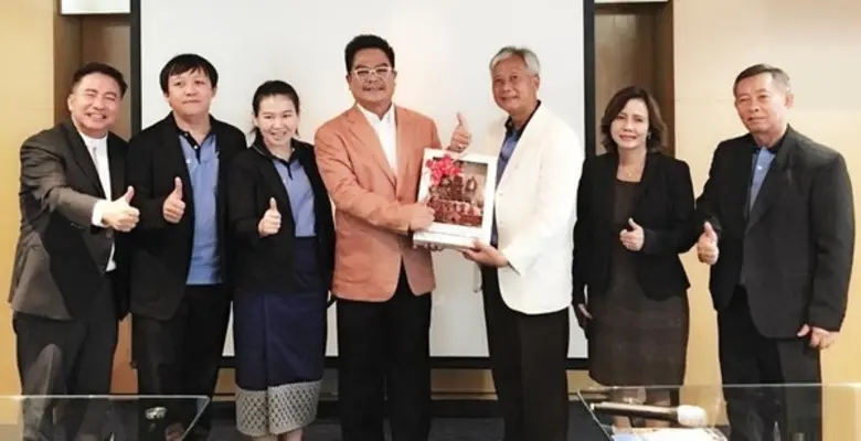 บมจ.หลักทรัพย์ ฟินันเซีย ไซรัส โดยคุณกัณฑ...