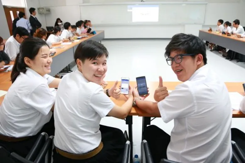 คณะวิศวกรรมศาสตร์ สจล. ร่วมกับผู้นำอีเลคโทรนิคส์ของโลกเปิดห้องเรียนอัจฉริยะ Smart Classroom ตอบรับไทยแลนด์ 4.0