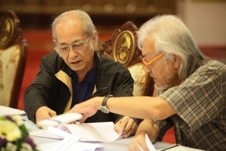 สุดเข้ม เฟ้นหานักเขียนจาก 2,500 ผลงานเข้าชิงรางวัล ในโครงการปลุกจิตสำนึกรู้คุณแผ่นดิน ครั้งที่ 5