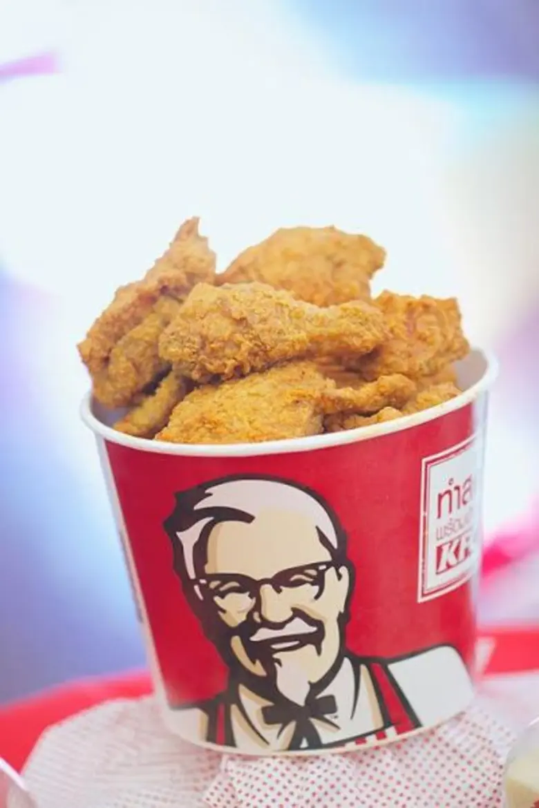ภาพข่าว: เคเอฟซี ขนทัพ “ไก่กรอบ ชิลลี่ชีส” กลับมาอีกครั้งตามคำเรียกร้อง
