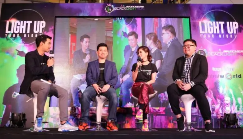 “Orange room” จับมือ “Skechers” เอาใจวัยรุ่นจัดงานอิน ฟินเว่อร์!!! กับ “Skechers Blacklight RunTM Thailand” งานวิ่งเรืองแสงยามค่ำคืนระยะทาง 5 กม. ครั้งแรกในเมืองไทย!!! ที่ทั้งใหญ่ และมีสีสันที่สุดในโลก!!!