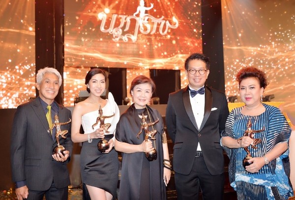 เขมทัตต์ พลเดช นายกสมาพันสมาคมธ์วิชาชีพวิทยุวิทยุกร...