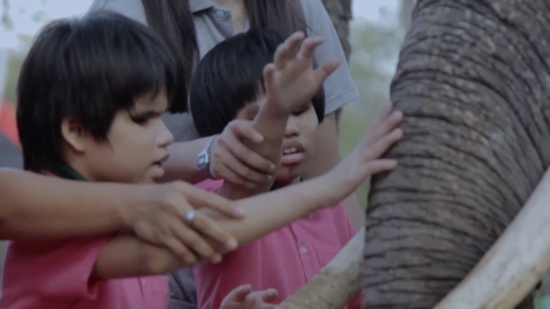 ภาพยนตร์โฆษณา เรื่อง Blind ชื่อเรื่อง Bli...