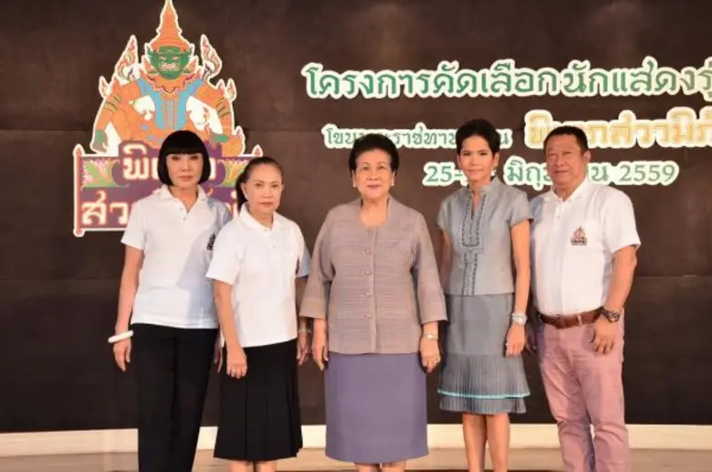 เรียกว่าเป็นคนบันเทิงที่มีคุณภาพคับแก้วแล...