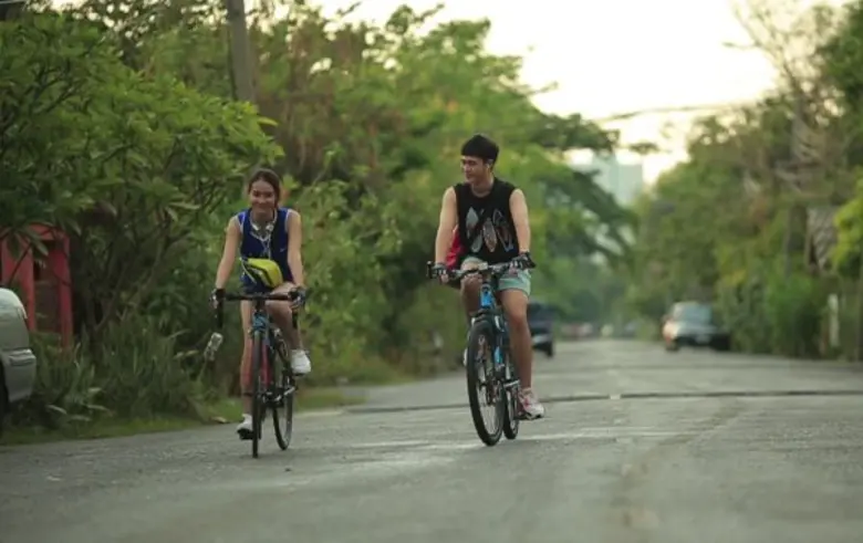 เดียร์ The Mazz อาร์สยาม ส่งความเจ็บ ผ่านเอ็มวี เลี้ยงง่ายง่าย ผู้ชายโง่โง่ กระแทกใจตัวสำรอง