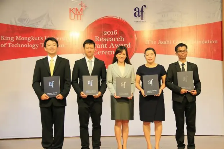 นักวิจัยไทย 4 สาขาปลื้มได้รับทุน มูลนิธิก...