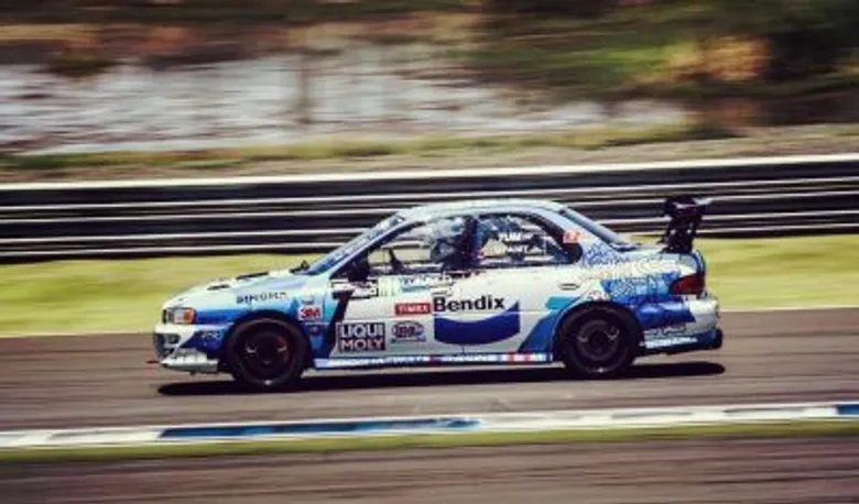 ตั้ม BENDIX ฟอร์มแรง ขึ้นโพเดี่ยม คว้าที่ 1 GT ASIA 2016 สนามช้างฯ