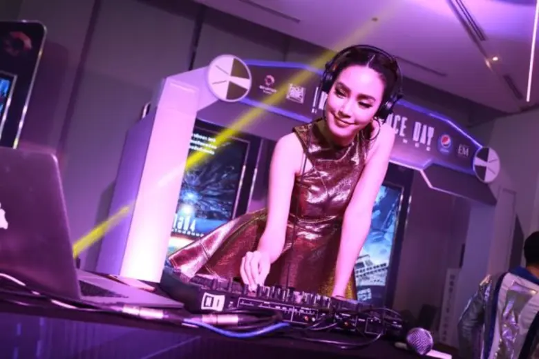 โรงภาพยนตร์ควอเทียร์ ซีนีอาร์ต ร่วมกับ เป๊ปซี่ จัดงาน “ID4 OPENING NIGHT PARTY”