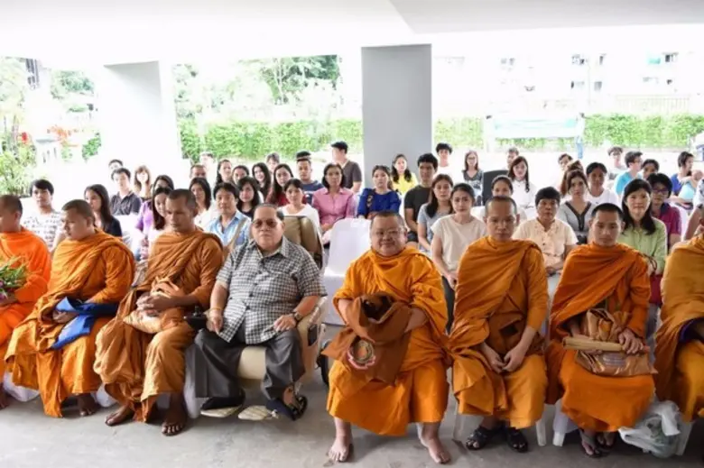 นายวิชิต อำนวยรักษ์สกุล (ที่ 4 จากขวา) กร...
