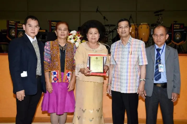 รศ.ดร.พงศ์ หรดาล อธิการบดีมหาวิทยาลัยราชภ...