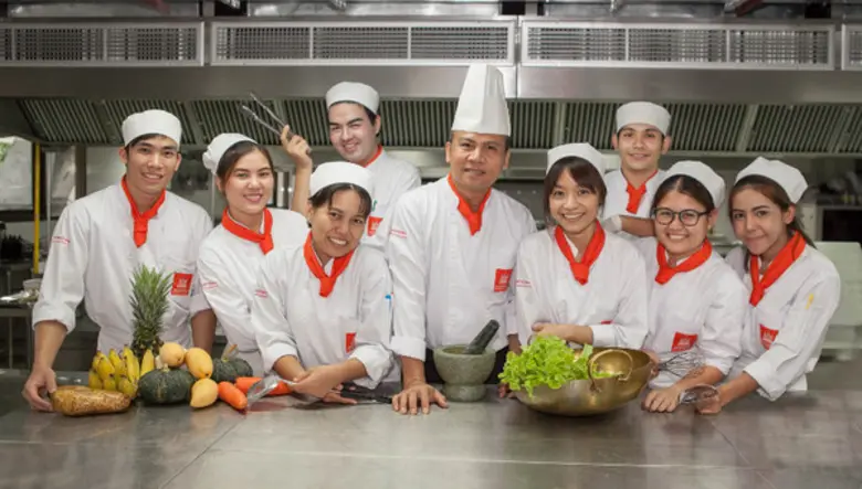เรียนเป็นเชฟอาหารไทย แผนกอาหารไทย โรงเรีย...