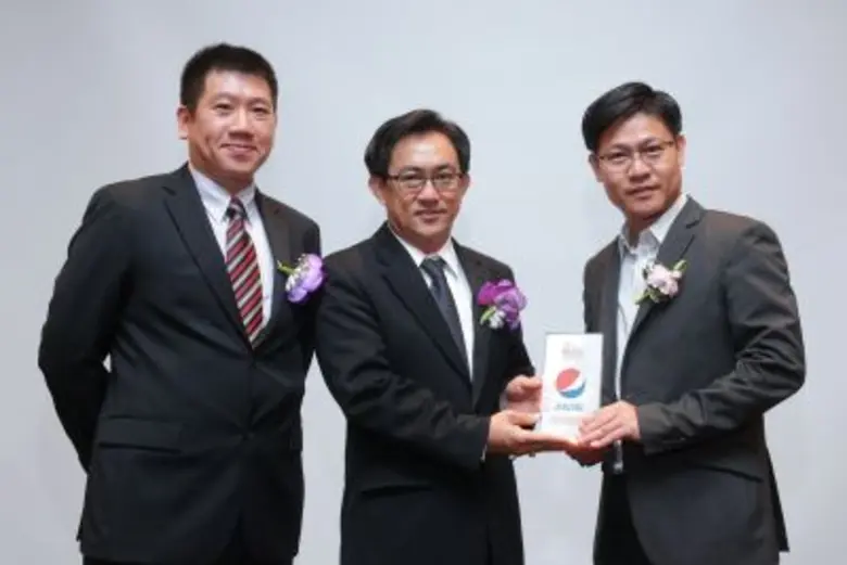เครื่องดื่ม "เป๊ปซี่" โดย นายสมชัย เกตุชั...