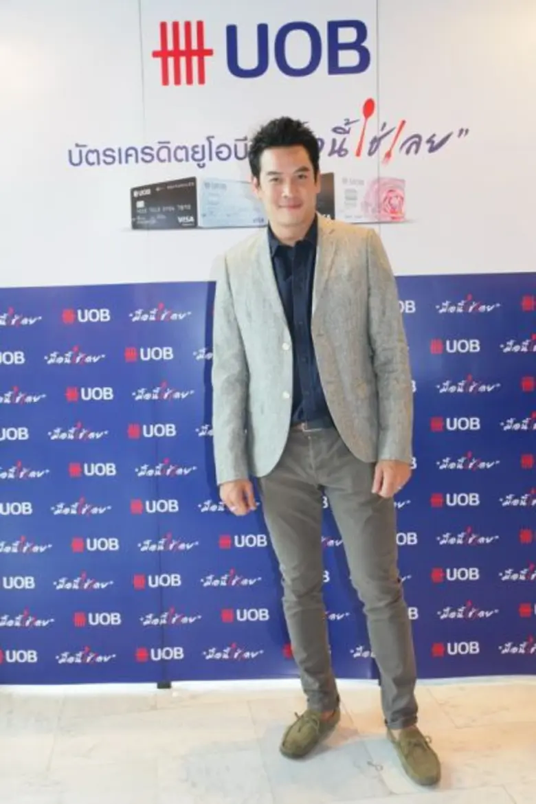 นอกจากเป็นหนุ่มจ้าวเสน่ห์แล้วเหมือนบทบาท ...