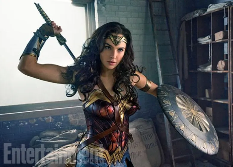 Movie Guide: เผยภาพชุดล่าสุดของ Wonder Woman พร้อมฉาย มิถุนายน 2017