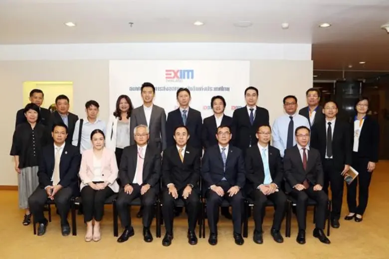 นายพิศิษฐ์ เสรีวิวัฒนา กรรมการผู้จัดการธน...
