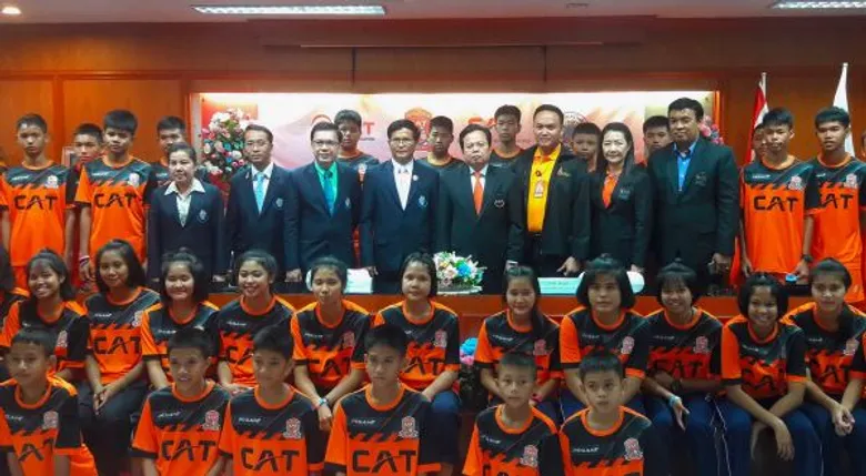 CAT FC เซ็น MOU สวนกุหลาบนนท์ ปั้นดาวรุ่งฟุตซอล สวนกุหลาบนนท์ ร่วมบันทึกข้อตกลง (MOU) ความร่วมมือในโครงการ FUTSAL ACADEMY กับสมาคมสโมสร กสท โทรคมนาคม สร้างฝันเยาวชนไทย ก้าวสู่นักกีฬาฟุตซอลทีมชาติไทย