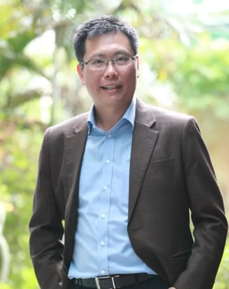 ถ้าให้นึกถึงคนที่ทุ่มเททำงานด้านผู้สูงอาย...