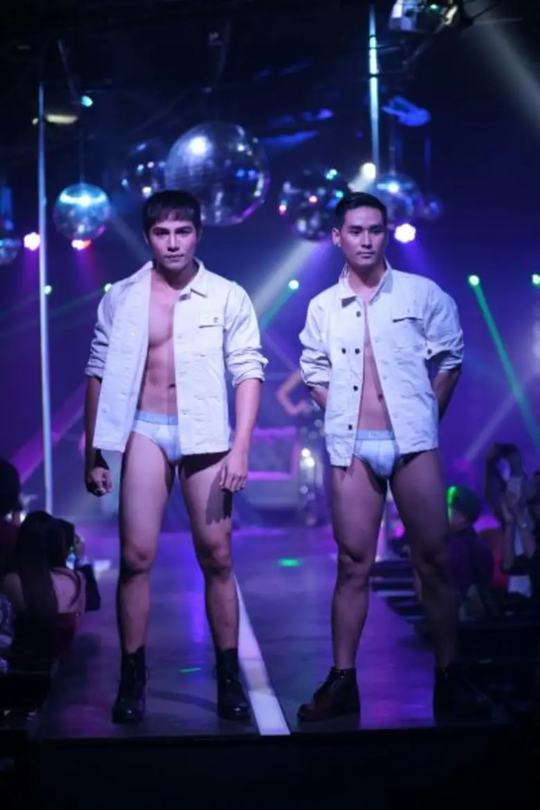 ฮือฮาสะท้านวงการแฟชั่นอีกแล้ว เมื่อ "ตัวแ...