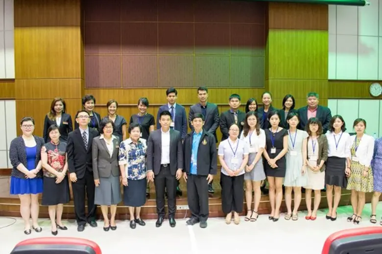 นายชาติชัย โรจน์รุ่งรังสี กรรมการผู้จัดกา...