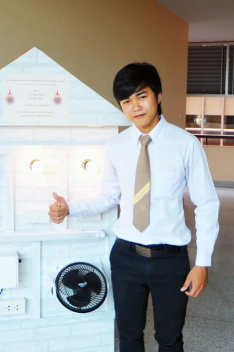 นศ.มทร.ธัญบุรี สร้างระบบ 'มอนิเตอร์การใช้ไฟฟ้าในบ้าน’ ผ่านมือถือ