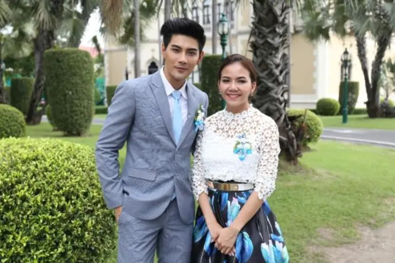 ต้อนรับเดือนแห่งวันแม่ "จ๊ะ อาร์สยาม" (นา...