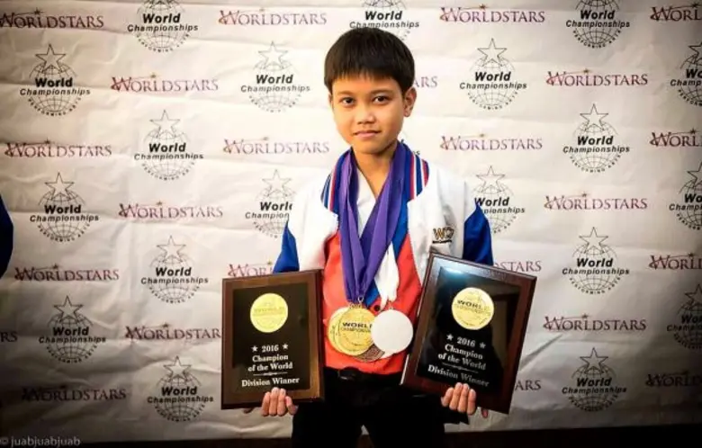 “น้องภูผา” ศิษย์ “ครูแพม” คว้า 10 รางวัลเกียรติยศบนเวทีระดับนานาชาติ WCOPA