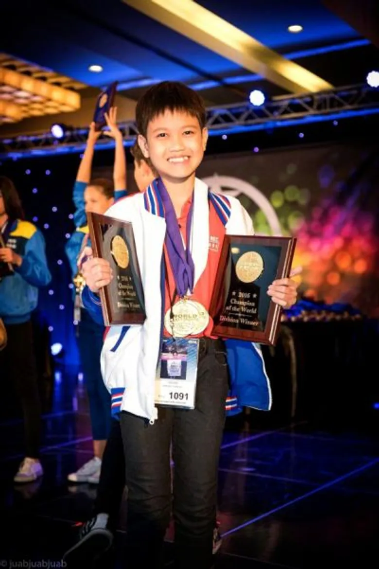“น้องภูผา” ศิษย์ “ครูแพม” คว้า 10 รางวัลเกียรติยศบนเวทีระดับนานาชาติ WCOPA