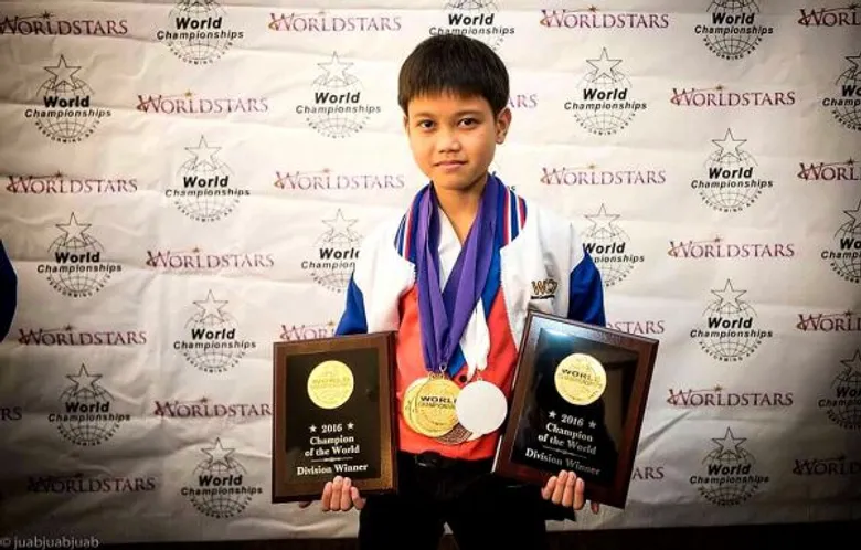 “น้องภูผา” ศิษย์ “ครูแพม” คว้า 10 รางวัลเกียรติยศบนเวทีระดับนานาชาติ WCOPA