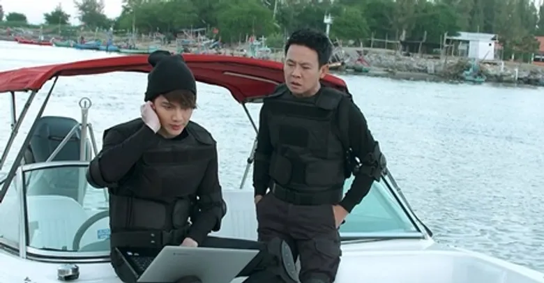 ทีวีไกด์: สายลับ! “แอนดริว-กอล์ฟ-จตุรงค์” จับปืนบู๊เลือดสาด ปะทะ 4 นักฆ่าบุกขยี้ฆ่าปิดปาก “กบ-ทรงสิทธิ์”