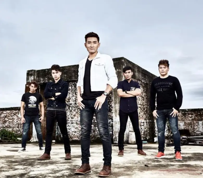 กลับมาสร้างกระแสให้แฟนเพลงทั่วประเทศได้อิ...