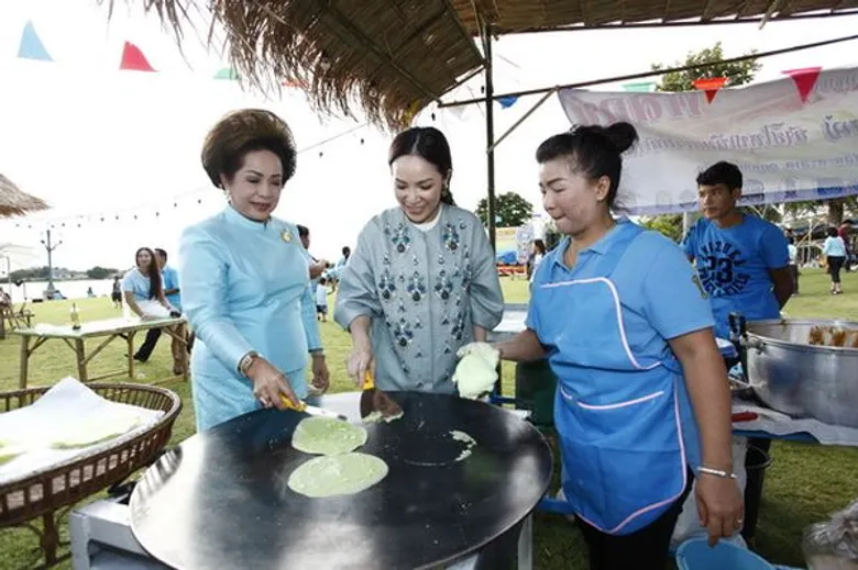 ศูนย์ศิลปาชีพบางไทรฯ จัดกิจกรรม “งานศิลป์ของแม่” เฉลิมพระเกียรติ 84 พรรษา มหาราชินี แสดงพลุกลางแม่น้ำยิ่งใหญ่ 8,499 นัด