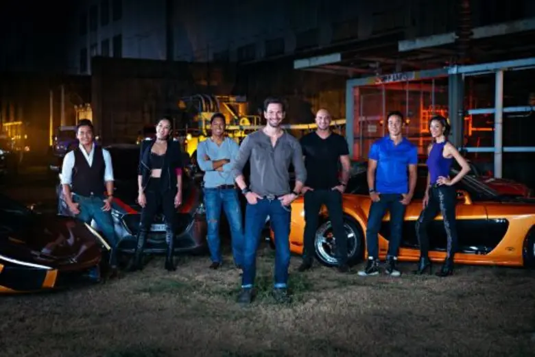 "สงครามซิ่งรถคนดัง – Celebrity Car Wars" ...