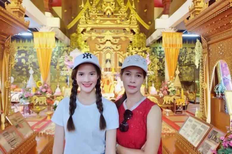รุ่นพี่ มิสทีน ไทยแลนด์ นำโดย น้ำฝน-ปริตา...