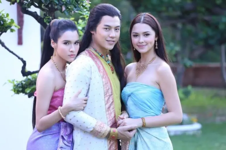 บทประพันธ์ : ทักษิณา บทโทรทัศน์ : ยิ่งยศ ...
