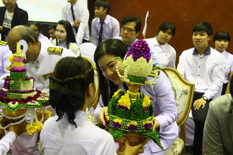 พิธีไหว้ครูมหาวิทยาลัยราชภัฏธนบุรี ประจำปีการศึกษา 2559