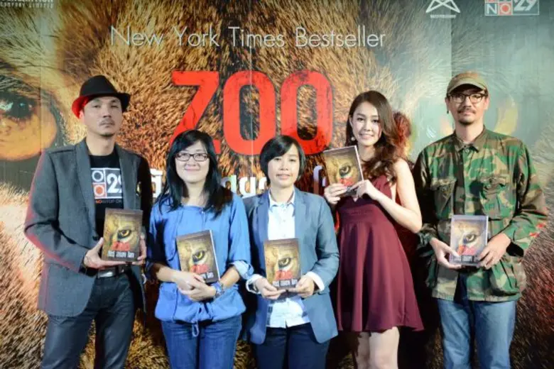 คุณวิภาวดี ผาสุก บรรณาธิการสำนักพิมพ์ แม็...