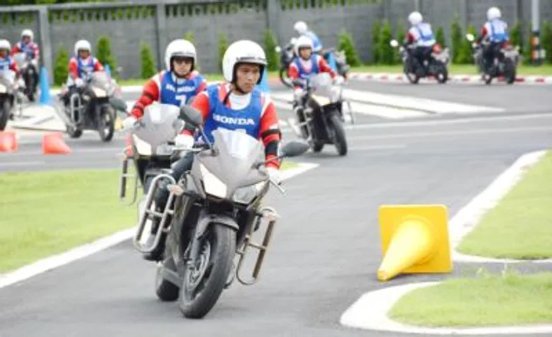 Honda Safety Riding Park อบรมขับขี่ปลอดภัยให้ตำรวจภูเก็ต กว่า 500 นาย เสริมทักษะความชำนาญ ความปลอดภัยในการขับขี่
