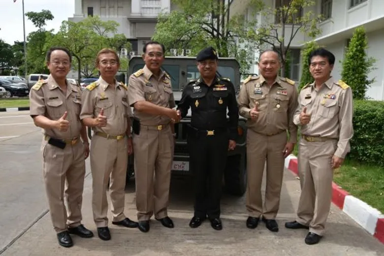 กรมโรงงานอุตสาหกรรม ร่วมกับ มณฑลทหารบกที่ 16 รุกมาตรการคุมเข้ม ตรวจโรงงานแปรรูปสัตว์น้ำและอุตสาหกรรมประมงในพื้นที่จังหวัดสมุทรสาคร ดีเดย์ 15 สิงหาคมนี้