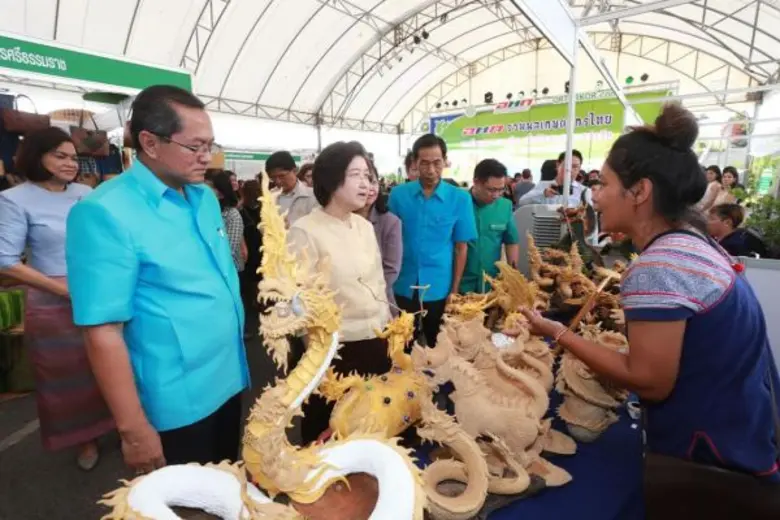 ก.เกษตรฯ ชวนเที่ยวงาน “อตก. รวมพลเกษตรกรไทย ลดต้นทุนการผลิต เพิ่มโอกาสการแข่งขัน” วันที่ 17 - 21 สิงหาคม 2559 ณ ตลาด อ.ต.ก.ย่านพหลโยธิน เขตจตุจักร กทม