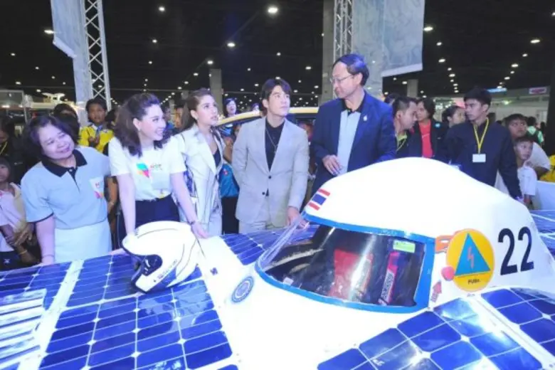 รัฐมนตรีกระทรวงวิทย์ฯ เปิดตัว 2 พรีเซ็นเตอร์ งานมหกรรมวิทยาศาสตร์และเทคโนโลยีแห่งชาติ ประจำปี 2559 “อาเล็ก ธีรเดช” และ “พรีม รณิดา” มั่นใจ คาดมีผู้เข้าชมงานมากกว่า 1.2 ล้านคน