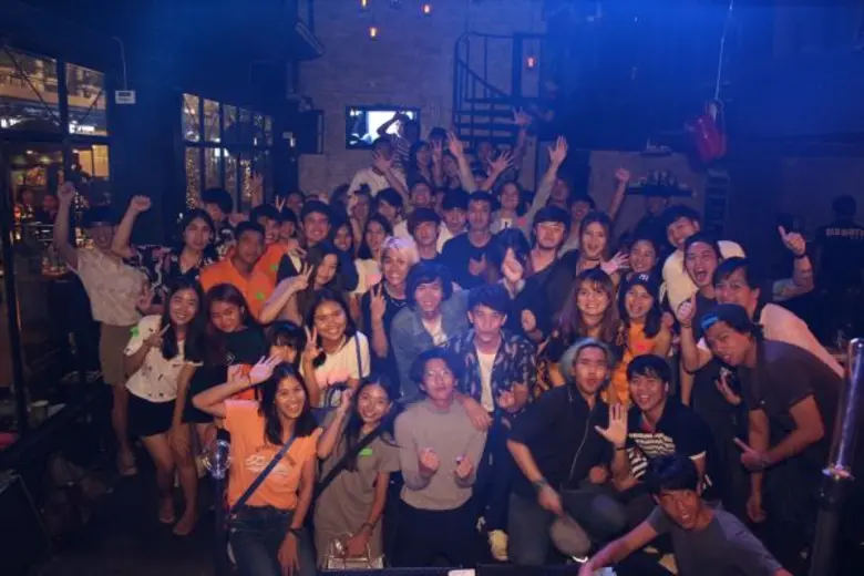ถือเป็นการเปิดตัวอย่างเป็นทางการสำหรับวงอ...