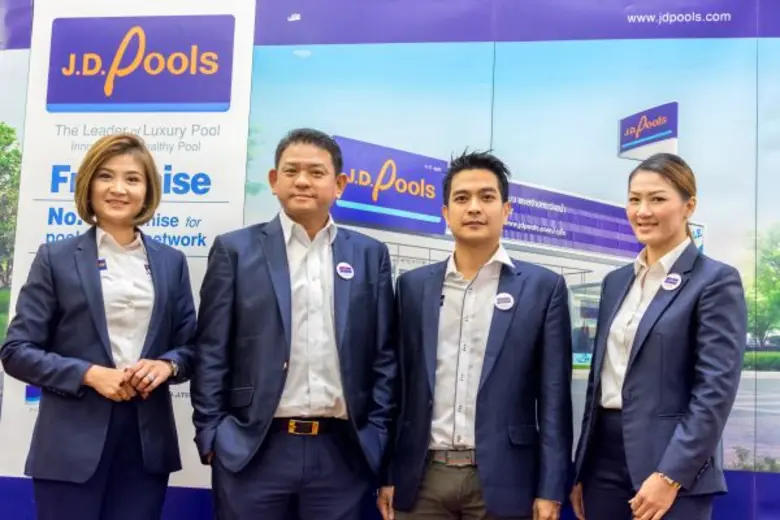 นายธนูศักดิ์ พึ่งเดช ประธานกรรมการบริหาร ...