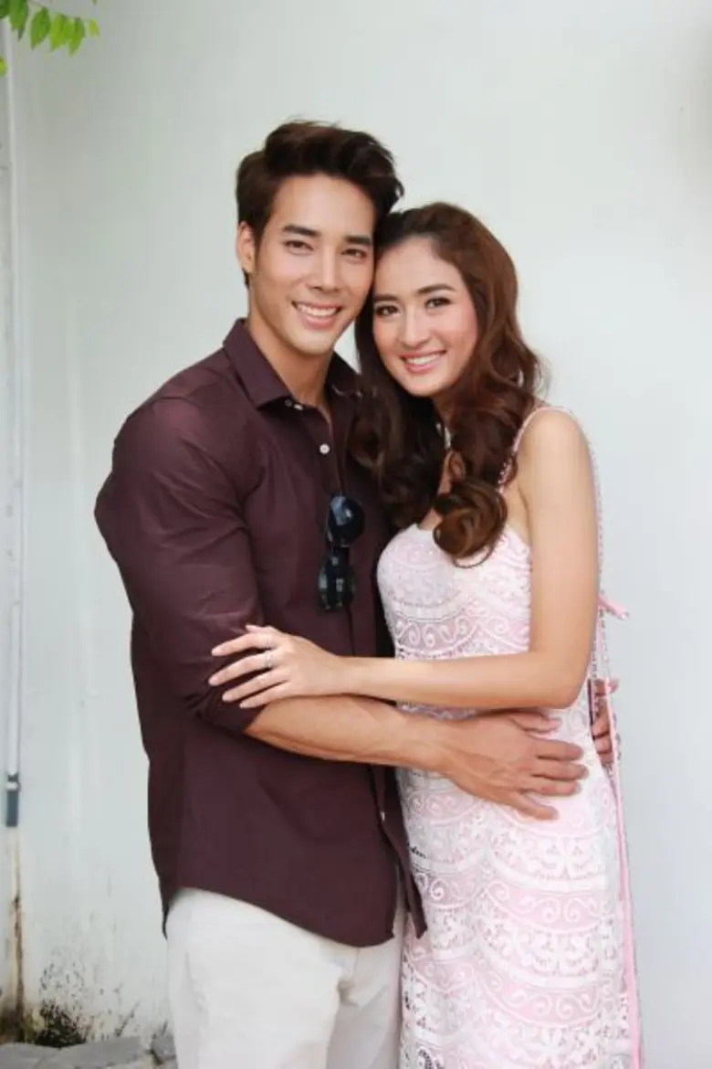 ผู้จัดสาวสวยดีกรีนางแบบ “สตางค์ - ดิษย์ลดา”ถือฤกษ์ดีบวงสรวงละครแนวแฟนตาซี - สยองขวัญ “เงินปากผี”