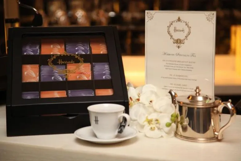 ลูกค้าบัตรอินฟินิท ธนาคารกรุงเทพ รับฟรี Harrods Moon Cake 1 ชุด เมื่อซื้อบัตรชมภาพยนตร์ที่โรงภาพยนตร์ เอ็มบาสซี ดิโพลแมทสกรีน